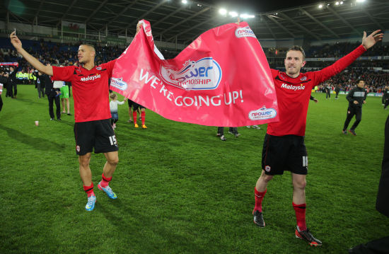 英格兰通过 英格兰通过