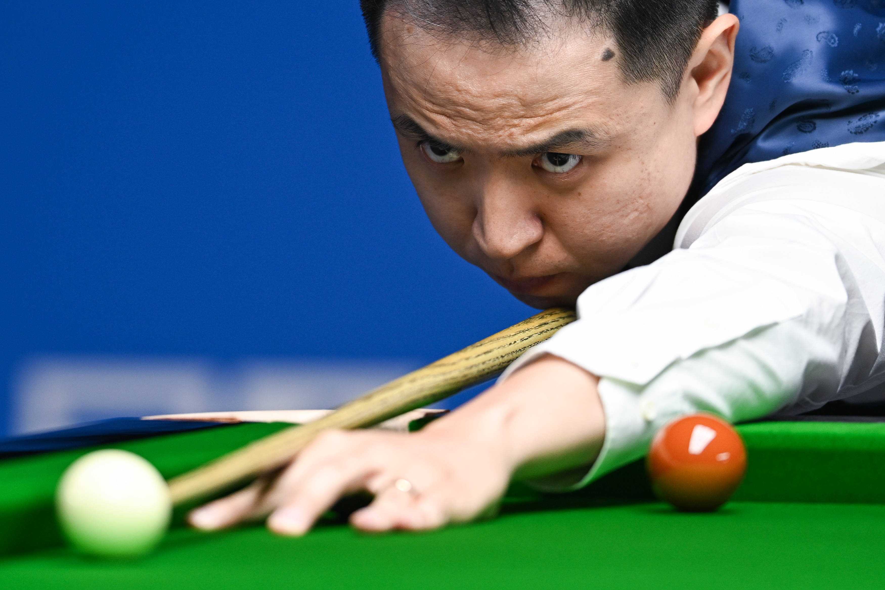 而威金斯更 而威金斯更