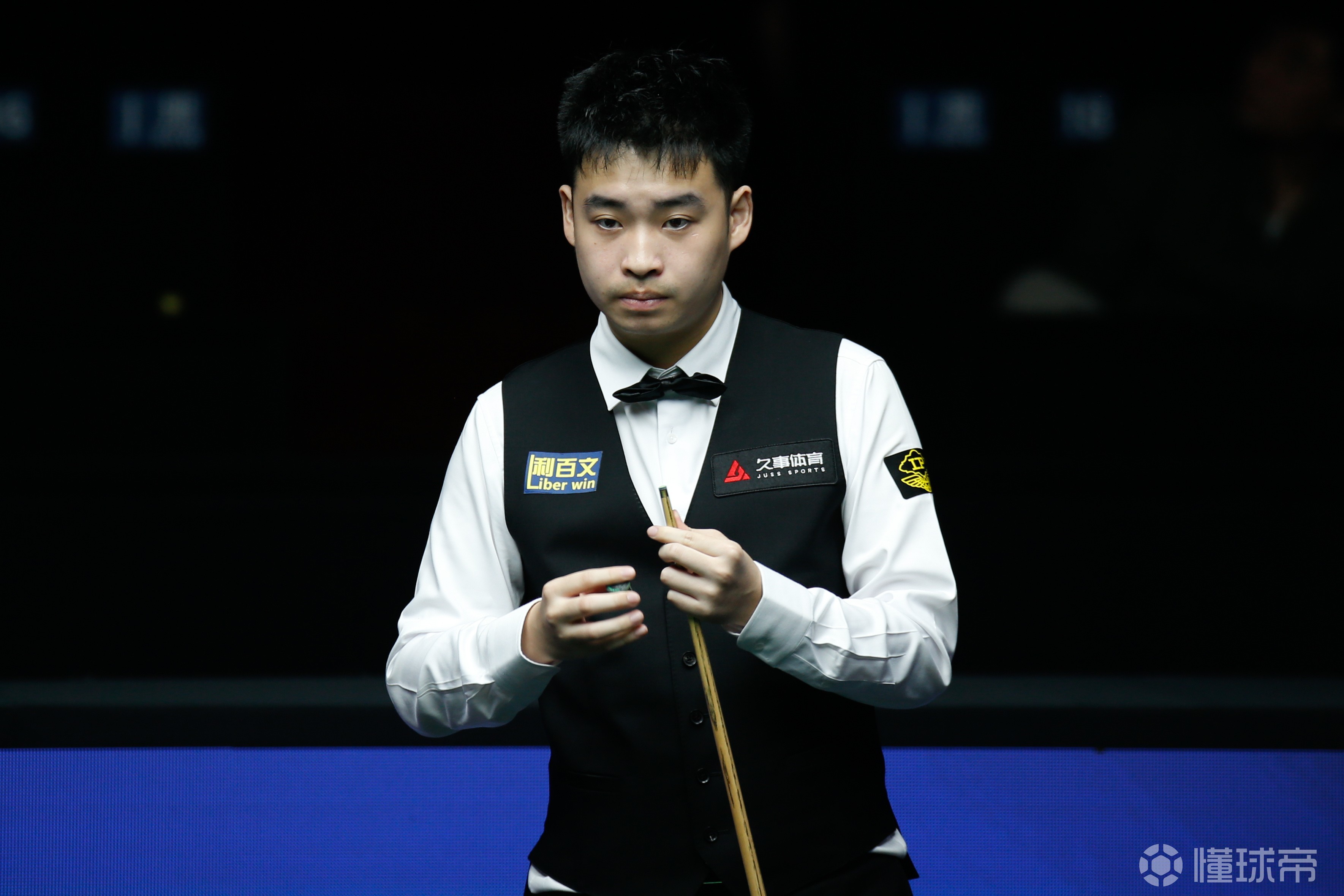 牌影响的角 牌影响的角