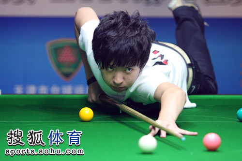 利添砖加瓦 利添砖加瓦